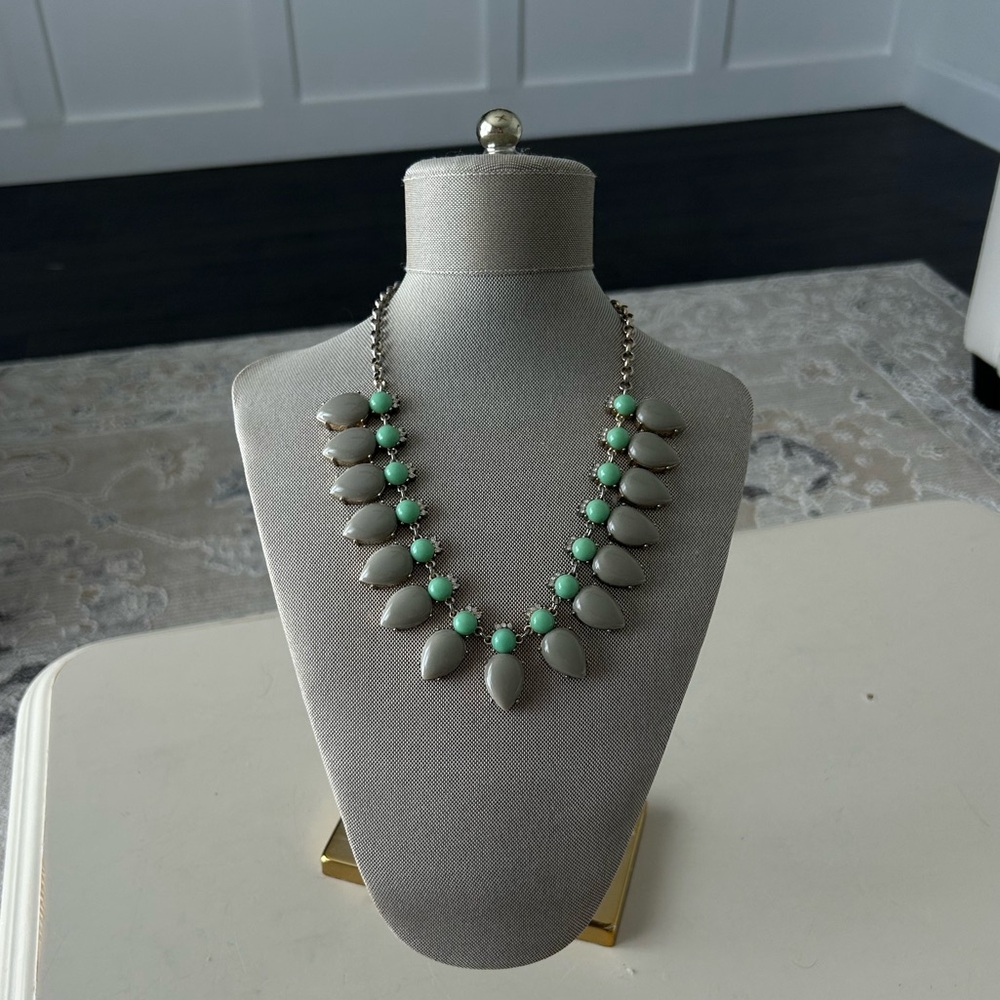 J. Crew fashion jewelry necklace